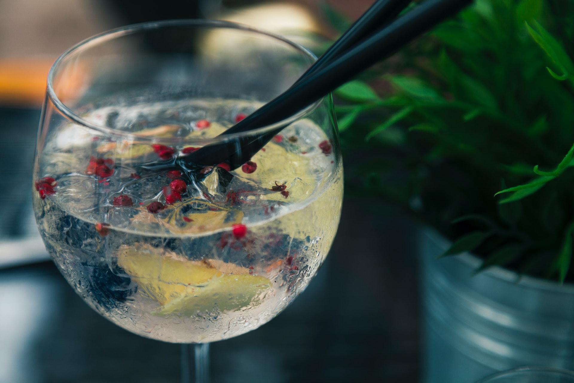Hűsítő italok a forró nyári napokra: receptek és tippek
